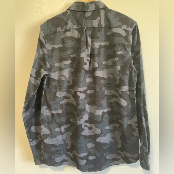 Men’s Cotton Camouflage Print Long Sleeve Button Up  Shirt - Picture 10 of 10